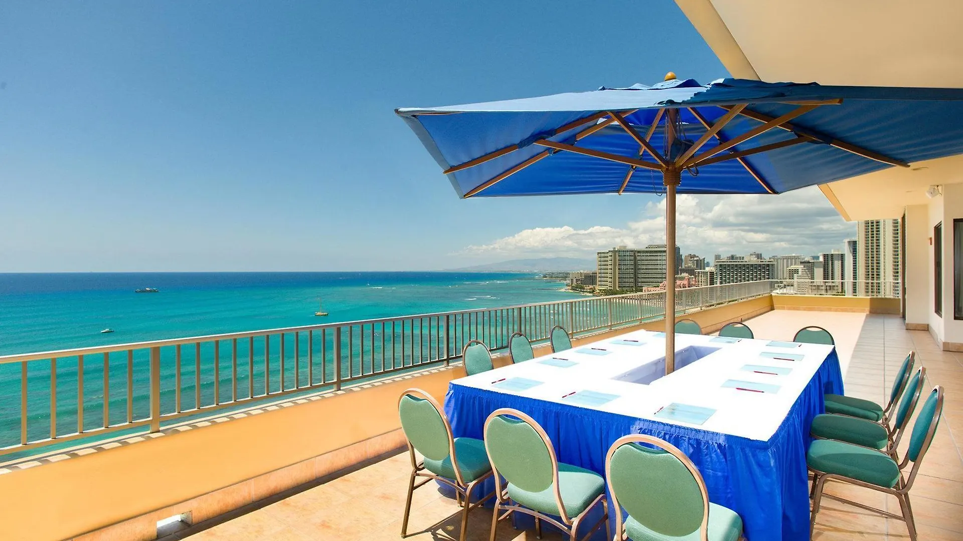 The Twin Fin Hotel Honolulu