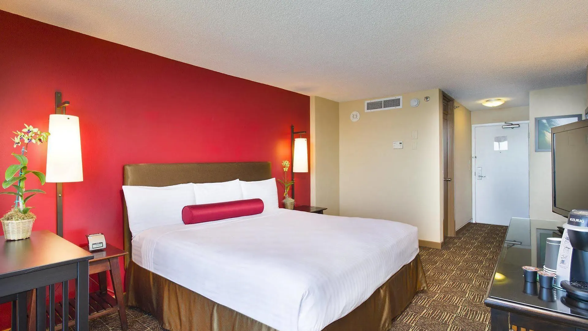 The Twin Fin Hotel Honolulu